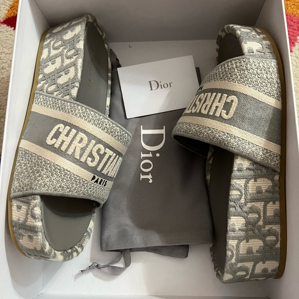 Dior Oblique Embroid Grey Stone Dway Wedge